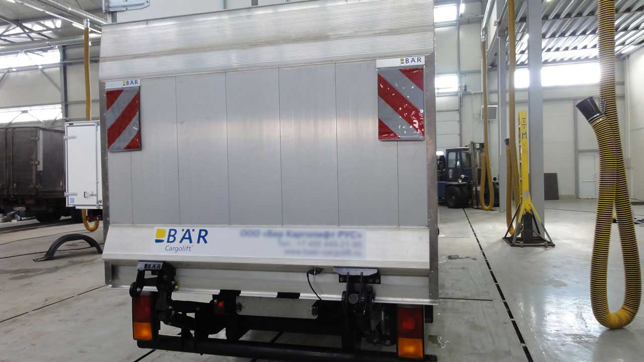 Хёндаи 78 Автофургон с гидробортом BAR