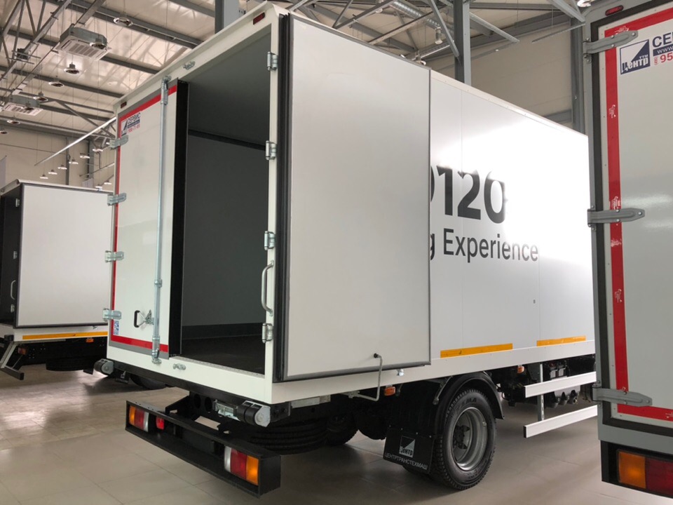 Hyundai HD 120 Фургон - дверь фургона открыта