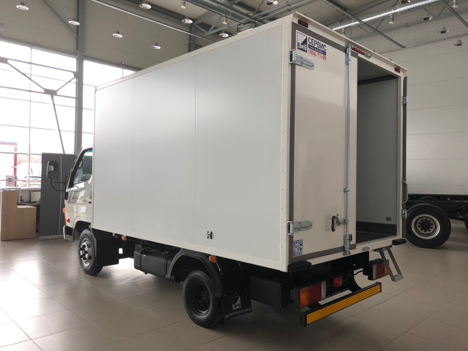 Хёндэ HD35 Фургон - вид сзади слева